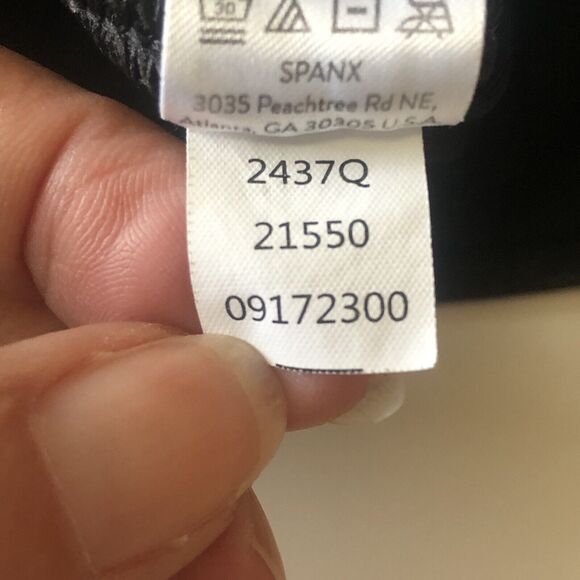 Spanx Leggings Black Faux Leather Metallic Stretch Pants Skinny Medium Petite - Picture 14 of 14